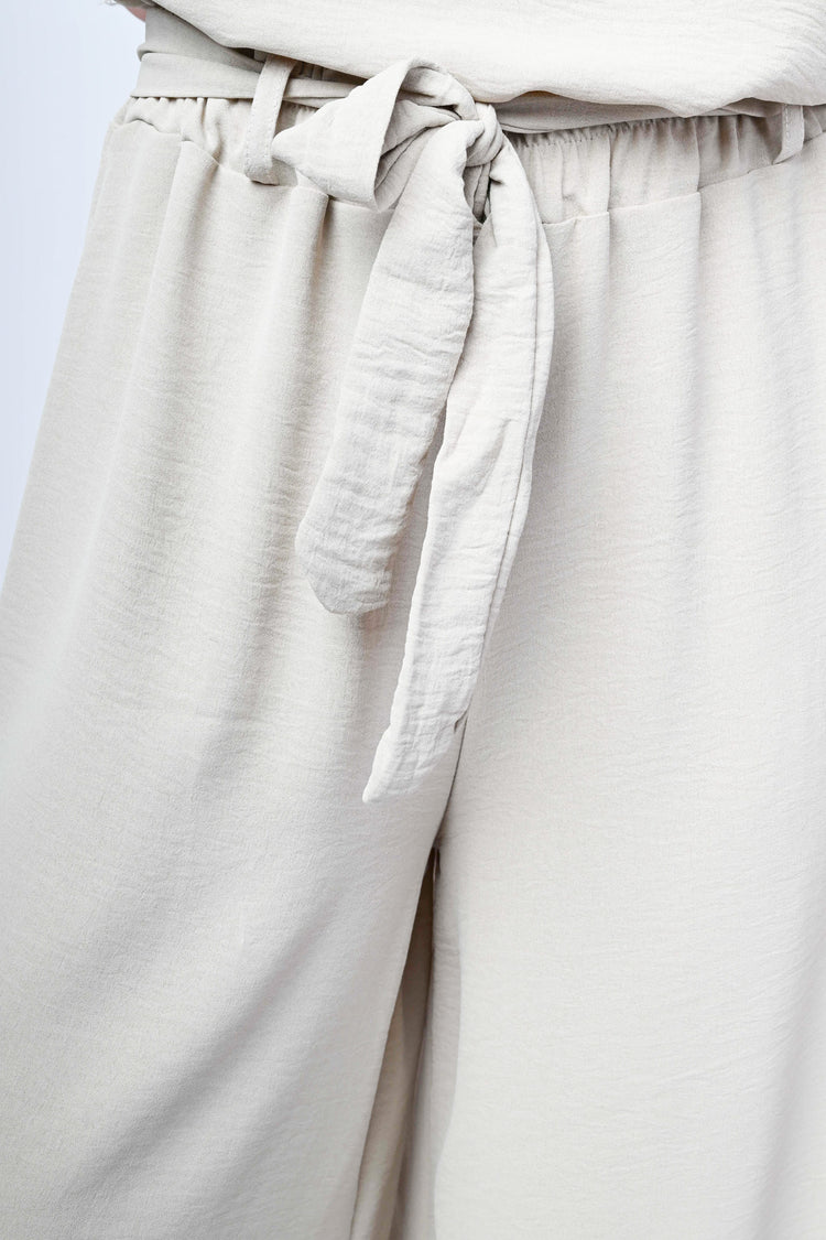 Pantaloni palazzo con cintura