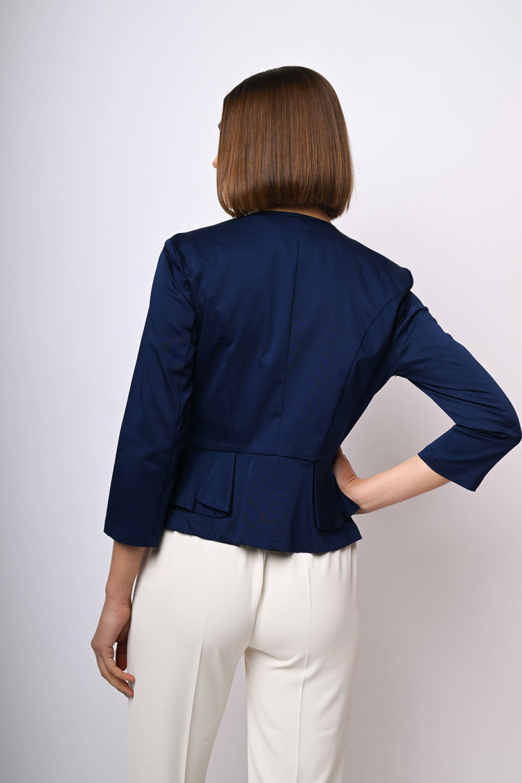 Giacca con gancetti e volants