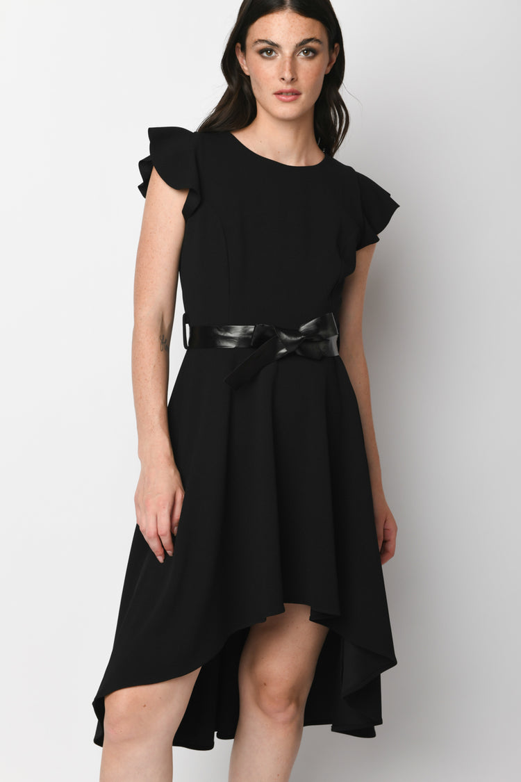 Abito asimmetrico con cintura