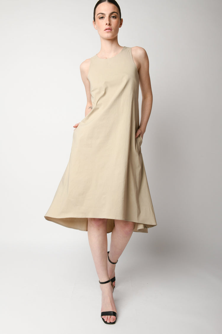 Abito midi a trapezio