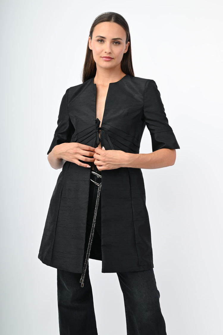 Soprabito in shantung con laccetti