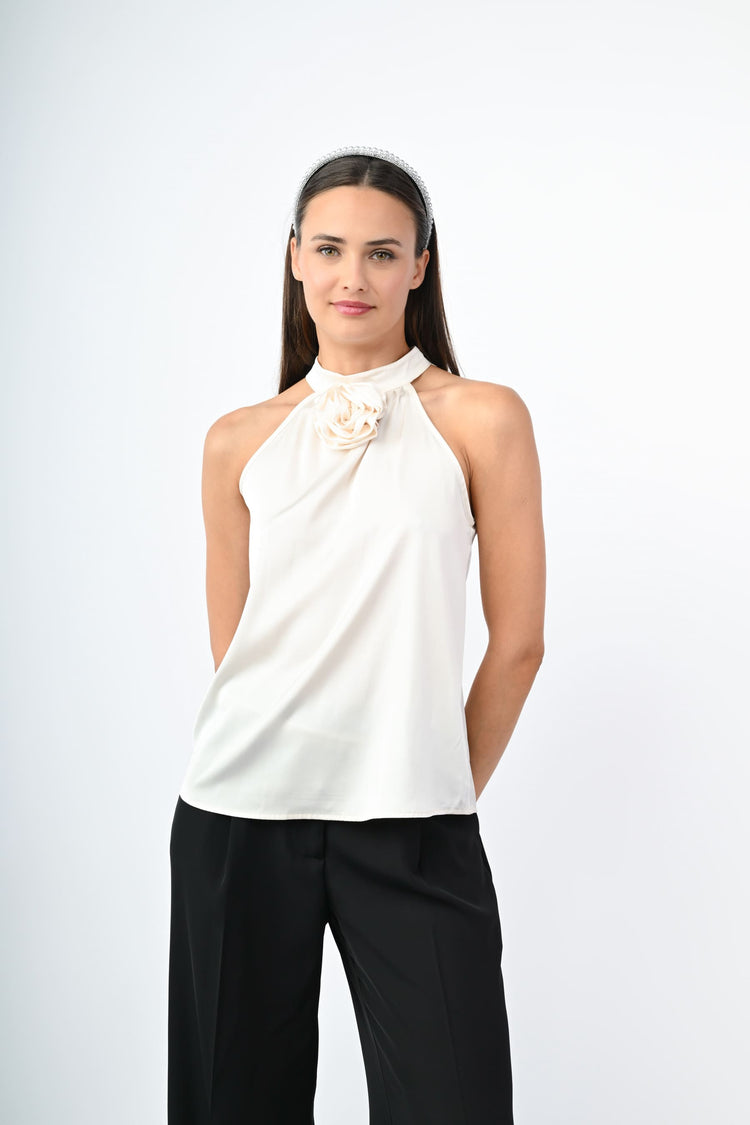 Top halter con rosa
