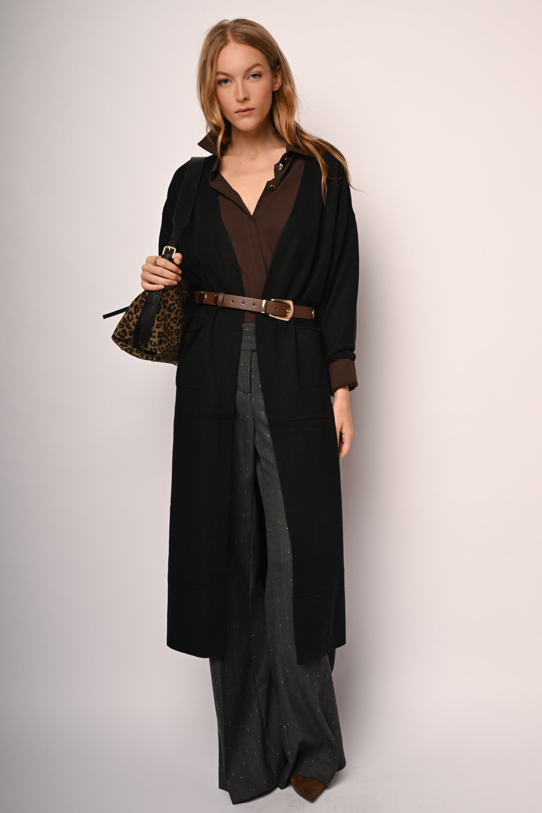 Cardigan Lungo Donna A Costine Con Tasche – Leggero, Elegante E Versatile