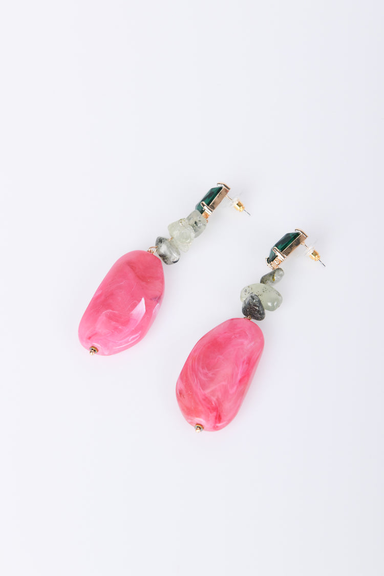 Orecchini con pendenti a pietre