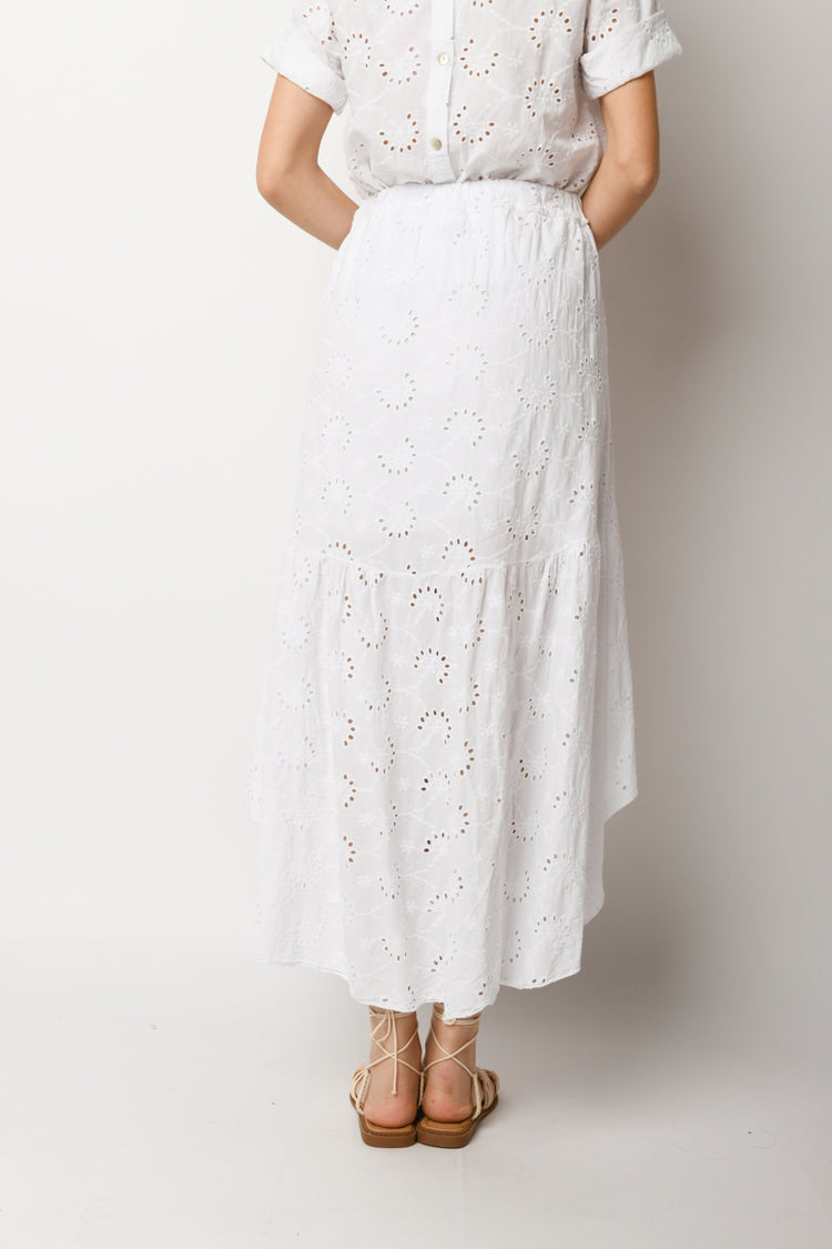 Gonna simmetrica in pizzo sangallo