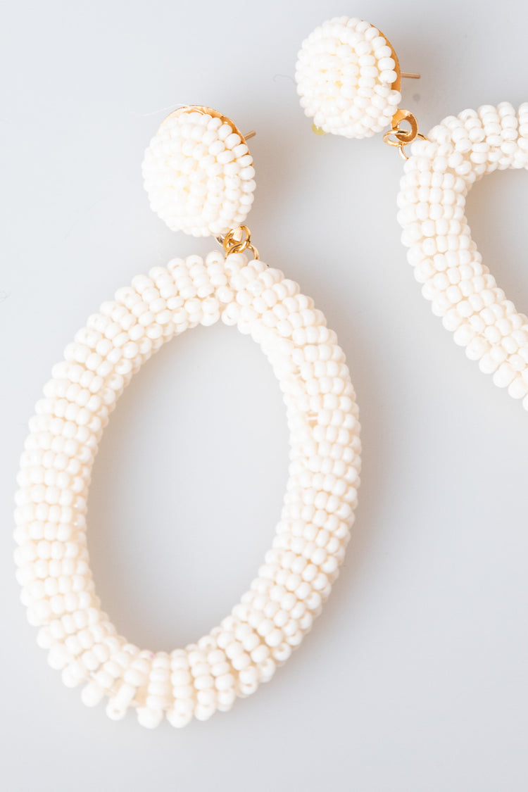 Orecchini ovali con perline