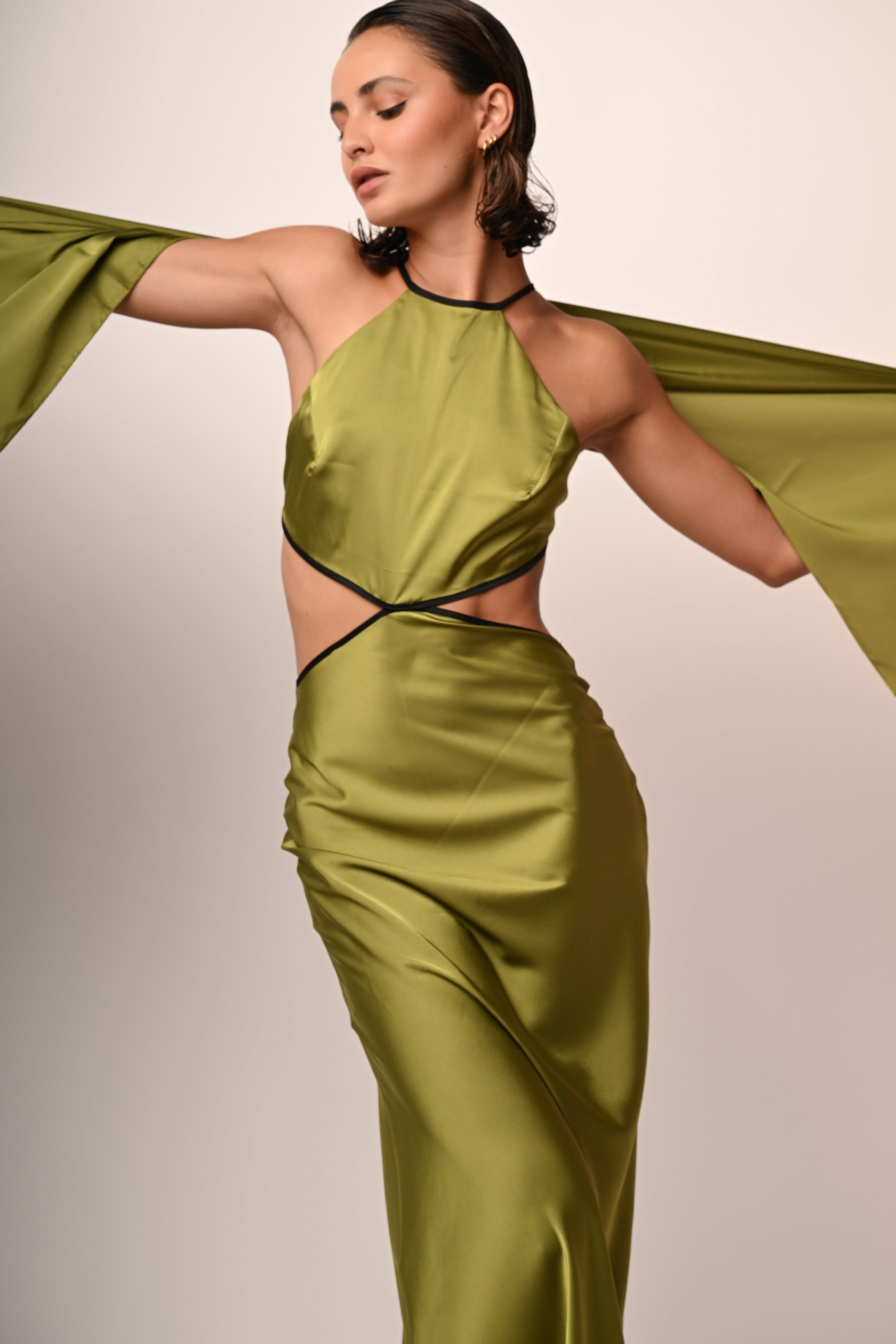 Robe Mini Dos Nu - Laçage Dos Et Manchettes - Viscose Crêpe - NEUVE Avec étiquettes