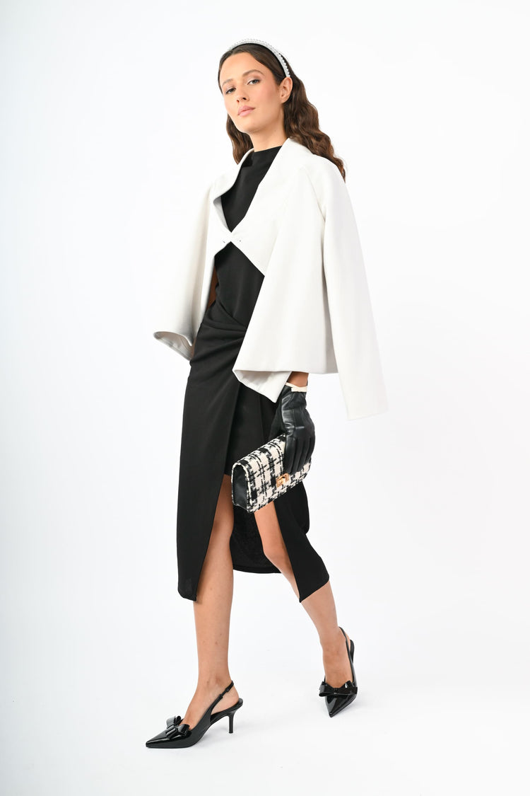 Giacca a cappa con bottone