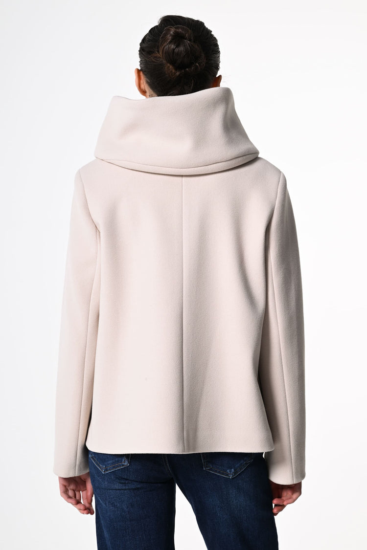 Cappotto doppiopetto corto con cappuccio