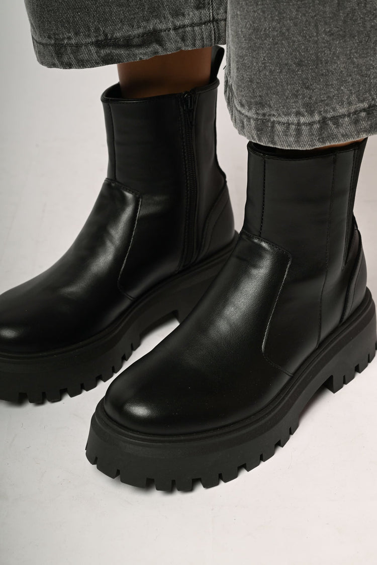 Stivaletti con platform