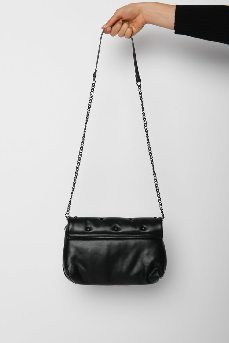 Borsa a tracolla con borchie