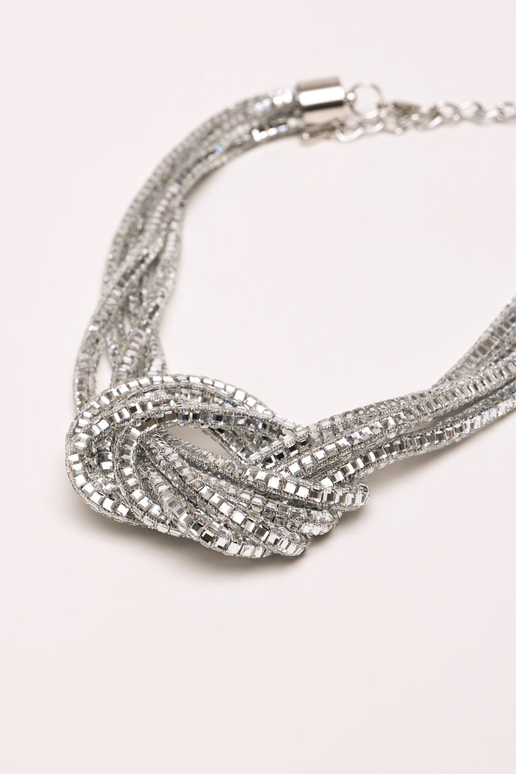 Collana multifili con strass e nodo