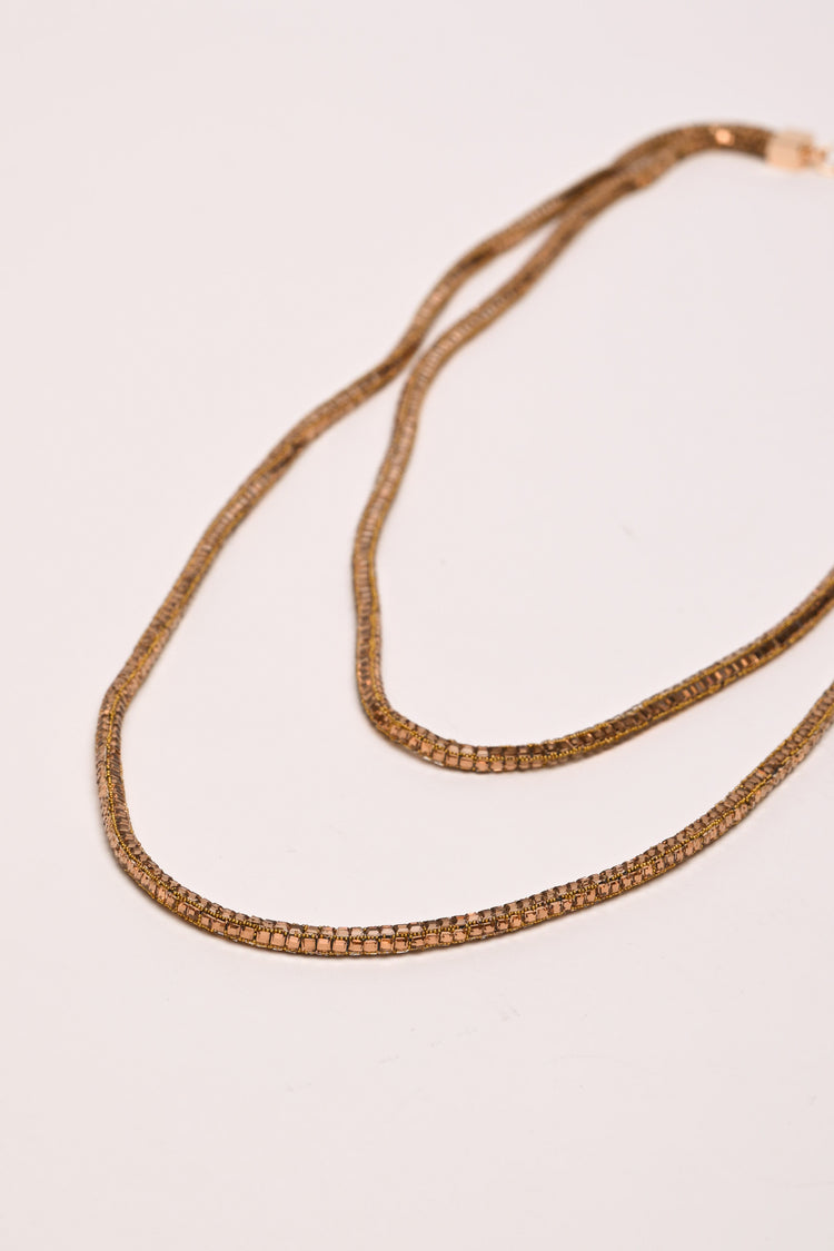 Collana lunga a doppio filo