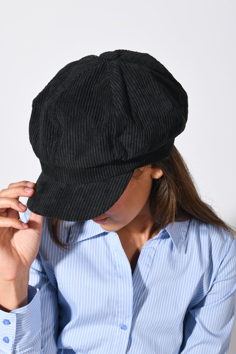 Cappello in velluto a coste