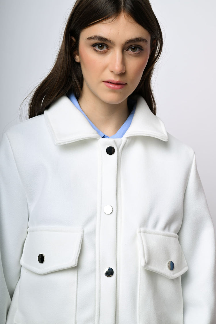 Giacca corta con tasche