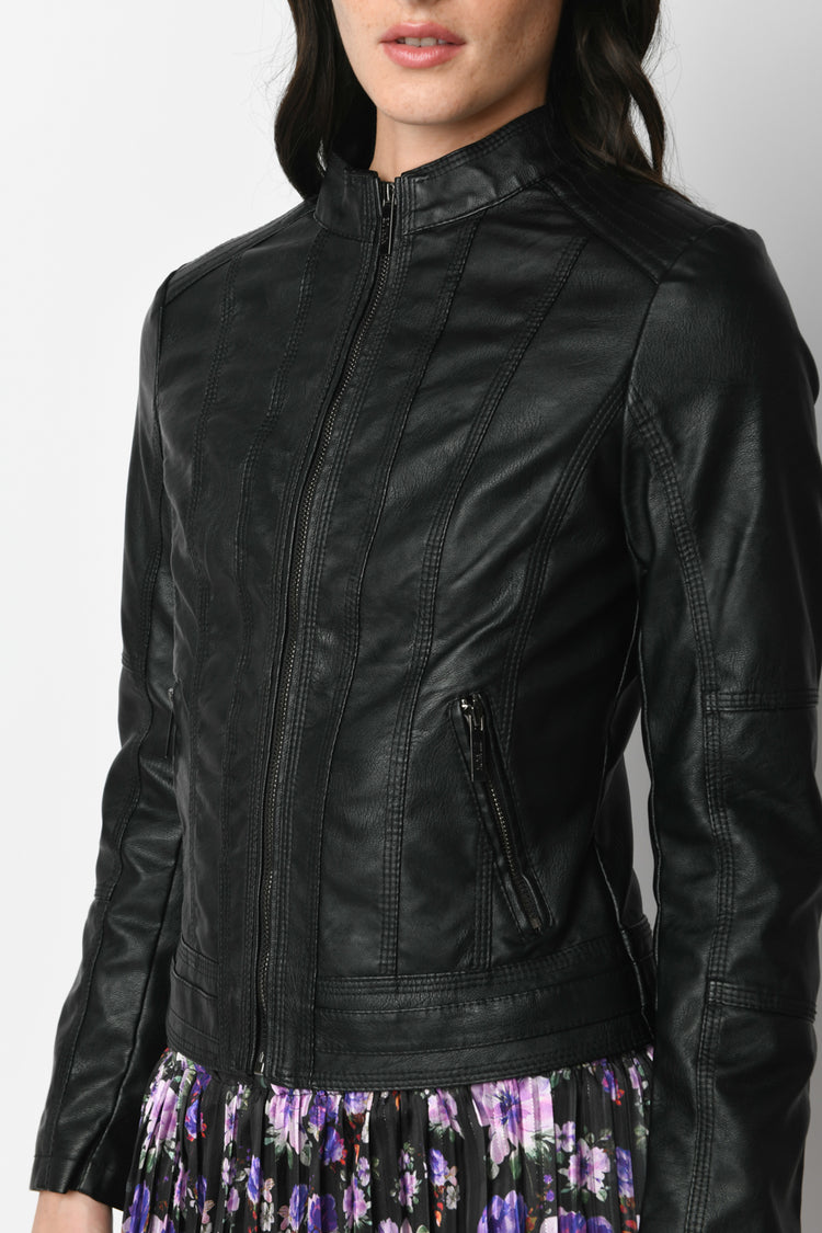 Giacca in similpelle con impunture