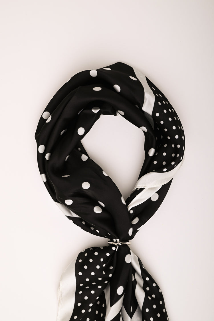 Foulard a stampa pois