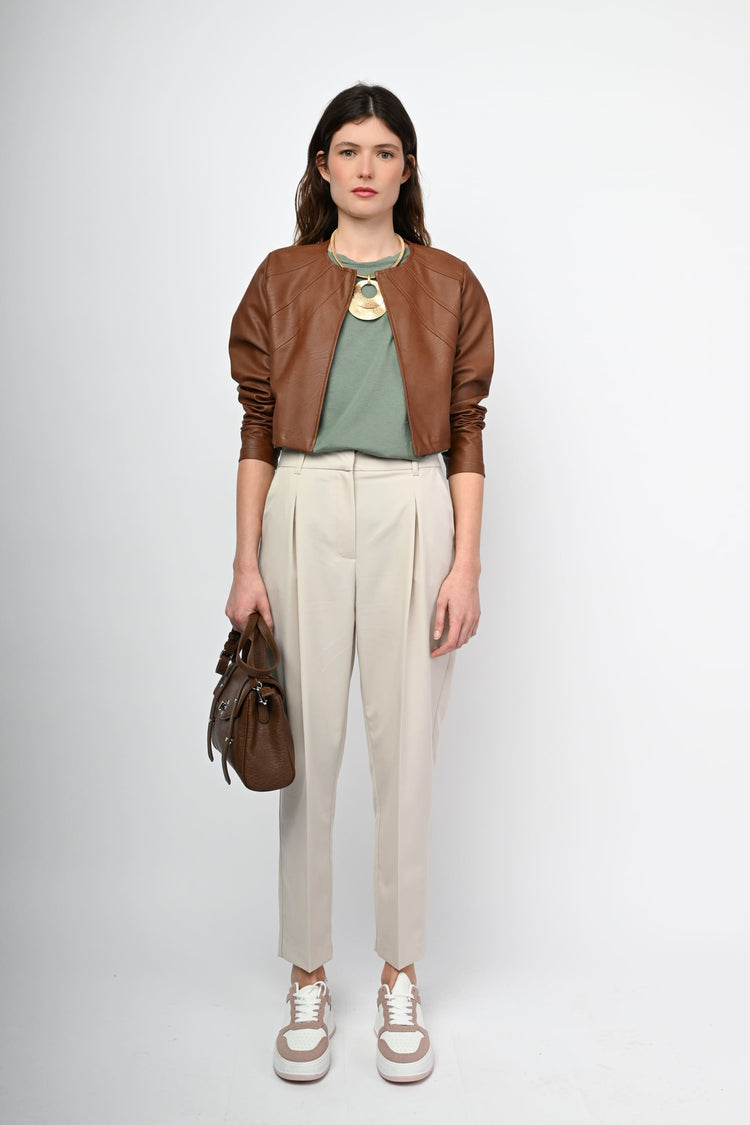 Giacca crop in similpelle