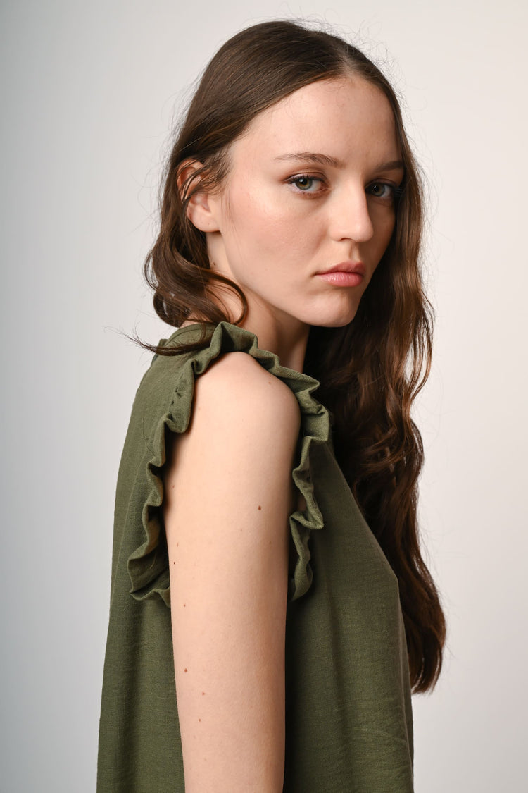 Top con rouches e cut-out