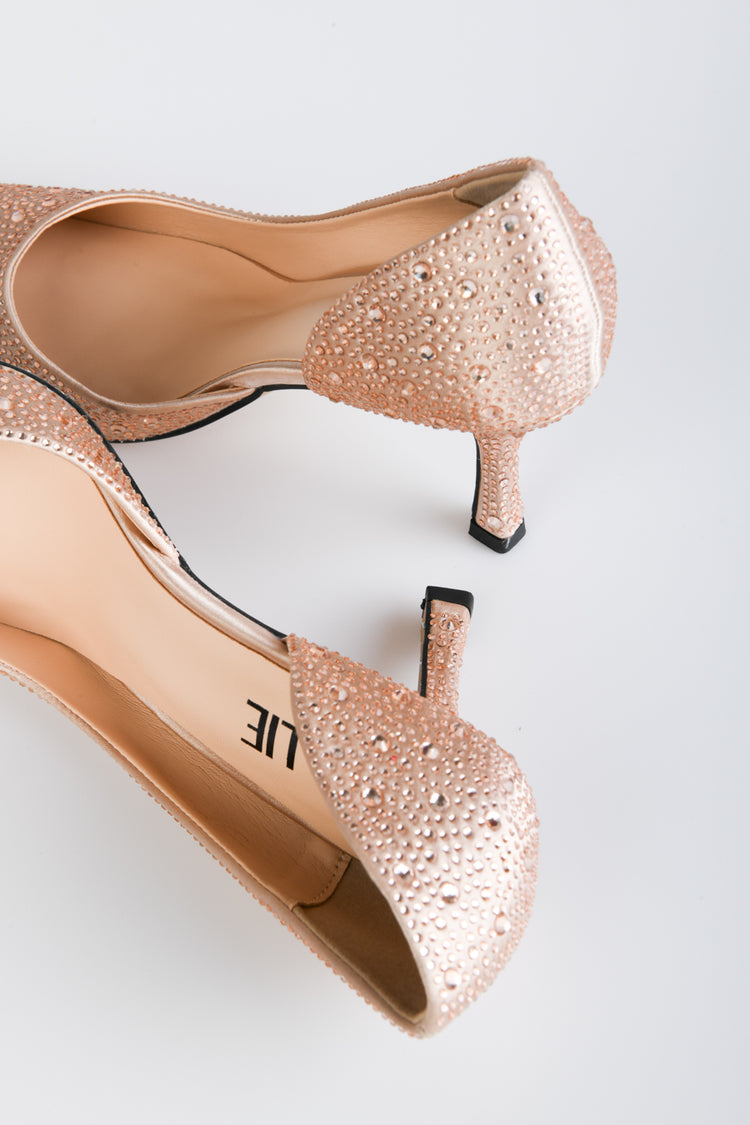 Décolleté in raso con strass