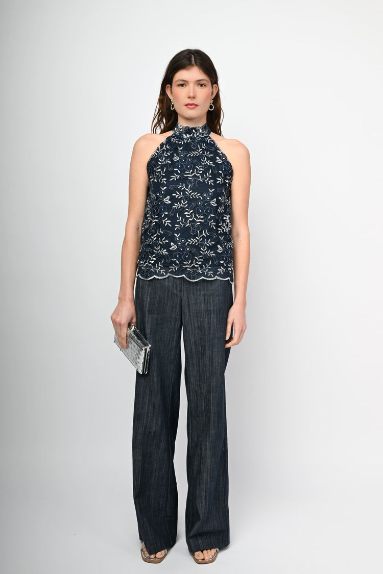 Top con ricami floreali