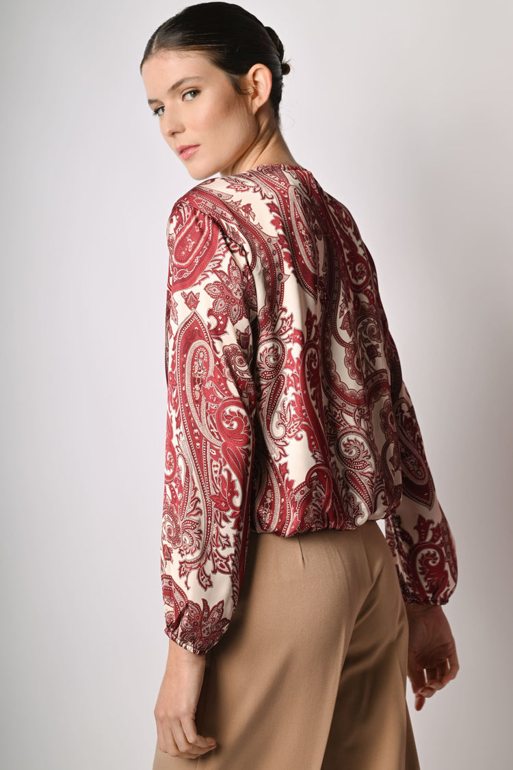 Blusa con nodo a stampa paisley