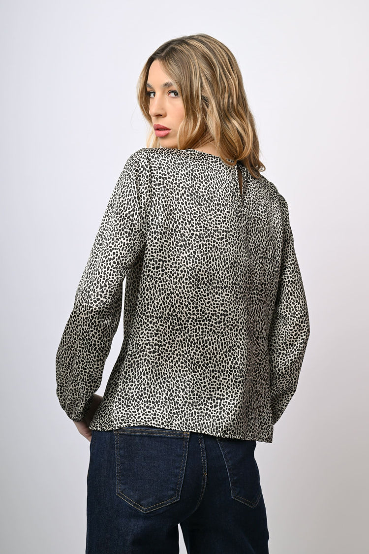 Blusa a stampa animalier con fiocco