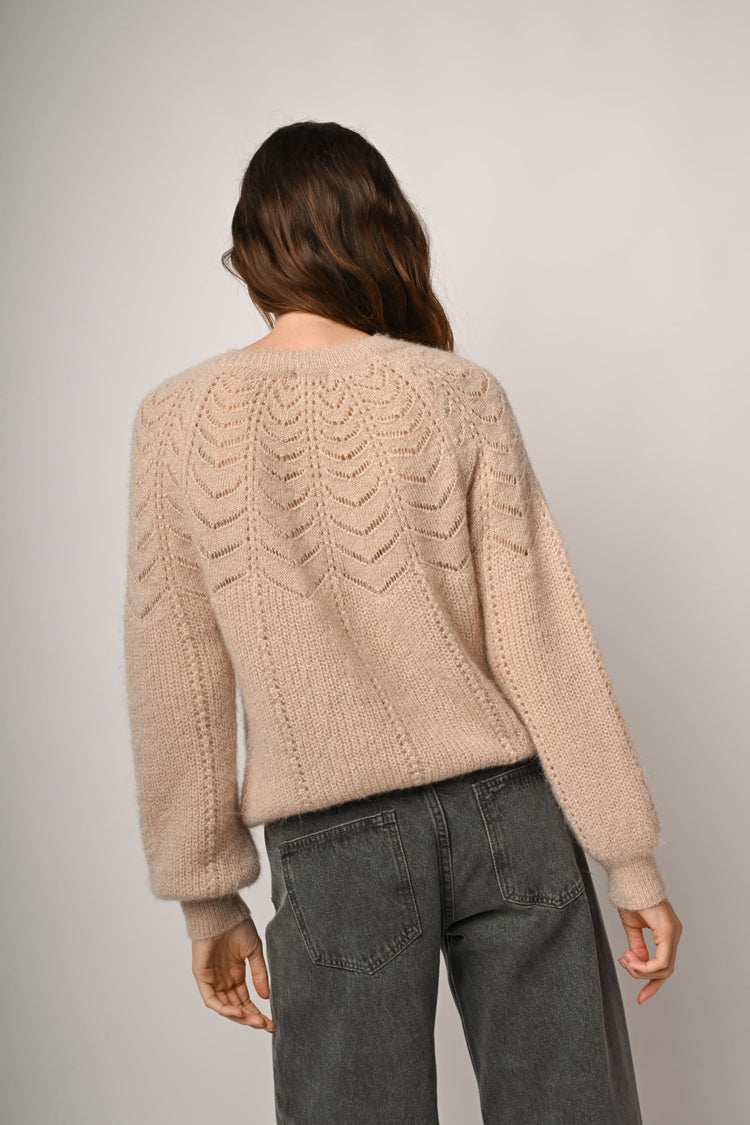 Pull con motivo traforato