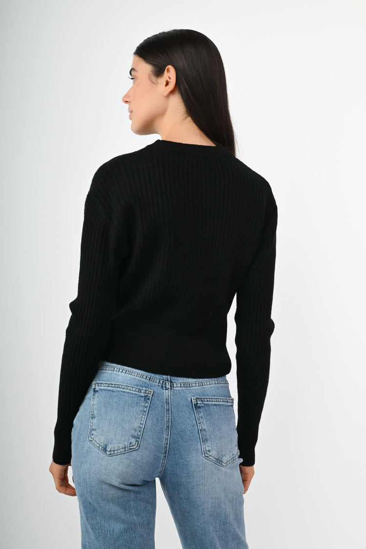 Maglia collo lupetto con ciondolo