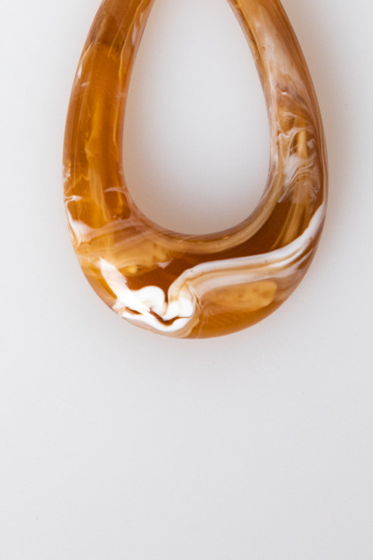 Orecchini con pendente a goccia