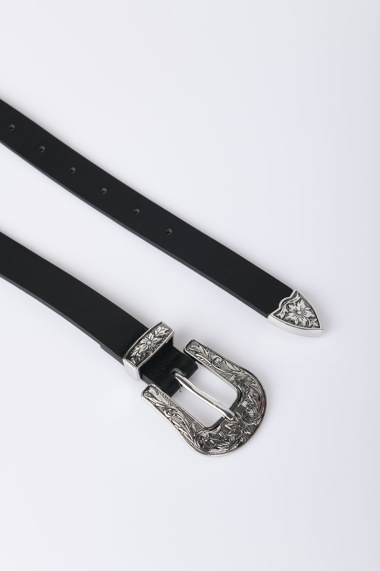 Cintura con pietre e fibbia lavorata