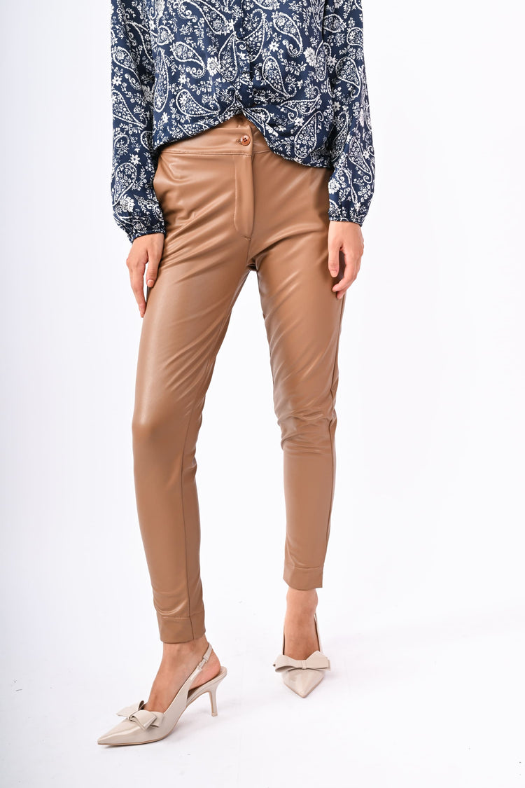 Pantaloni basic similpelle