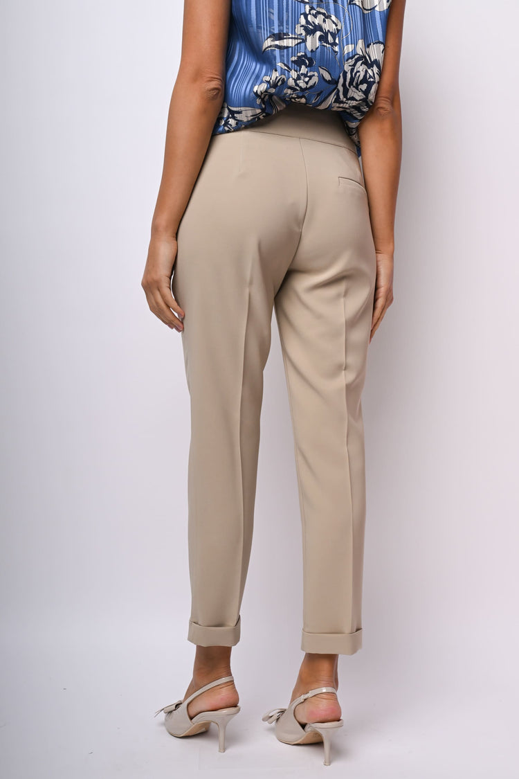 Pantaloni classici con bottoni