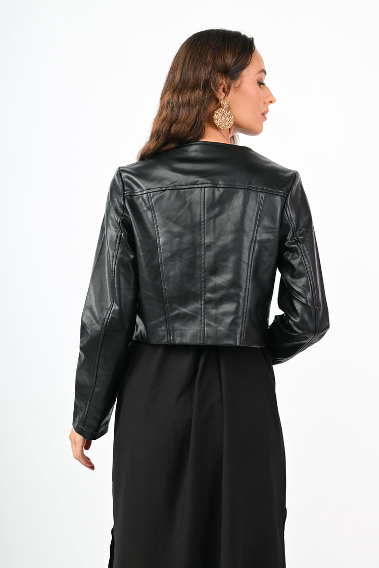 Giacca crop in similpelle