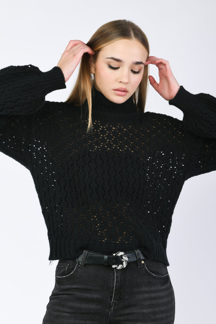 Dolcevita in maglia crochet