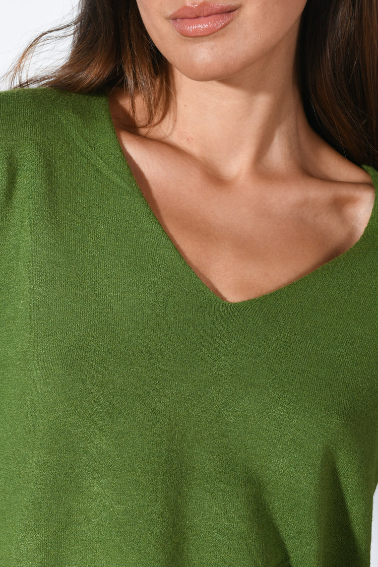 Pull crop con scollo a V