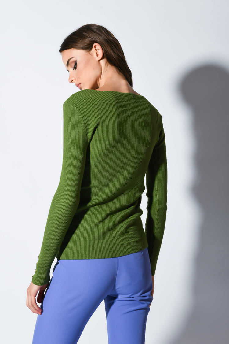 Pull con scollo a barchetta