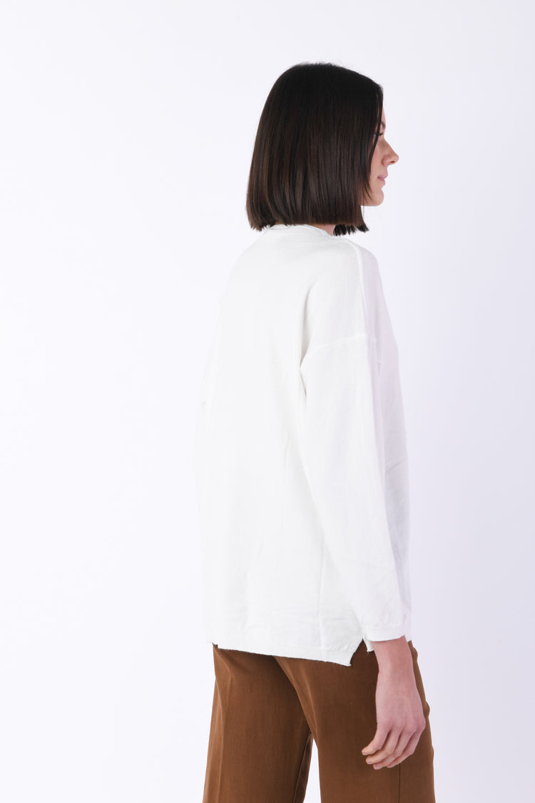 Pull oversize con scollo a V