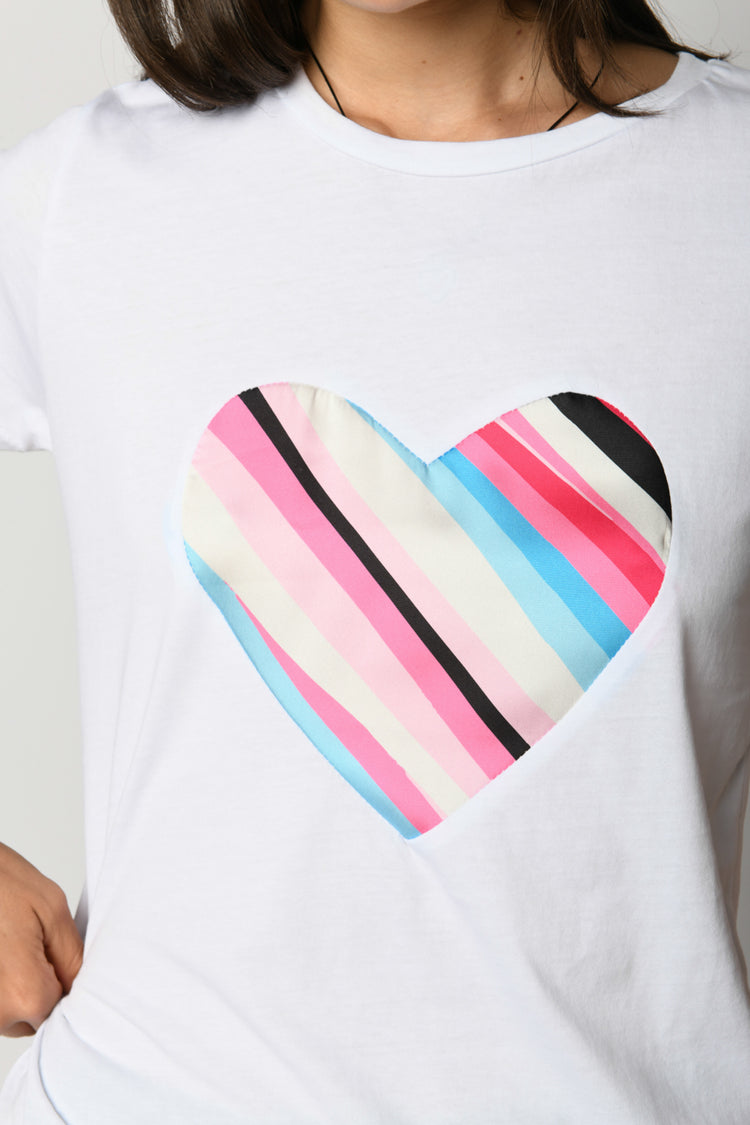 T-shirt a stampa cuore