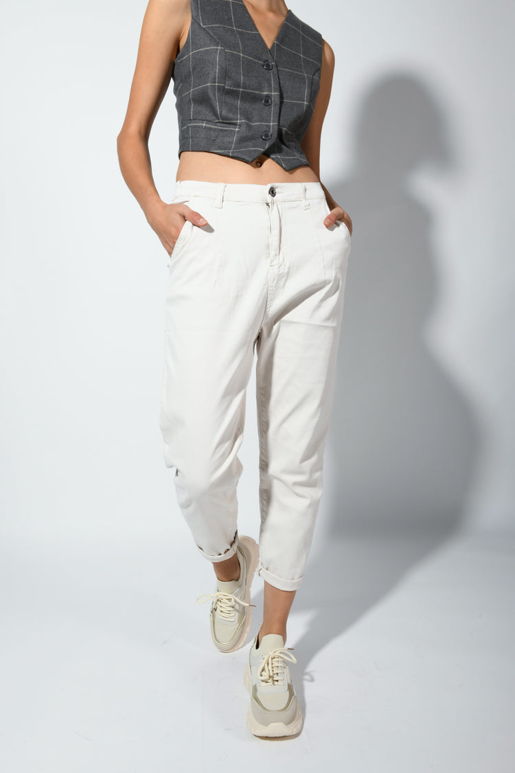 Pantaloni crop in cotone stretch