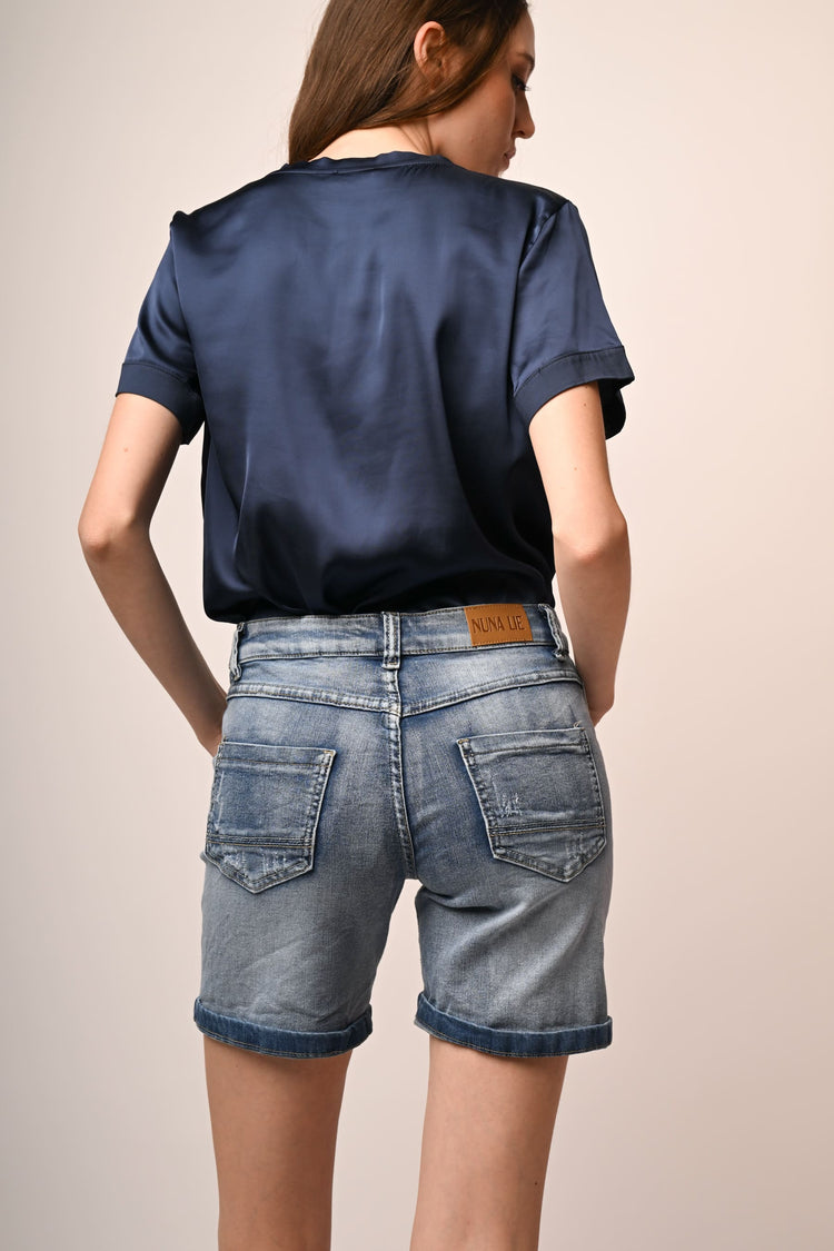 Shorts in denim con bottoni
