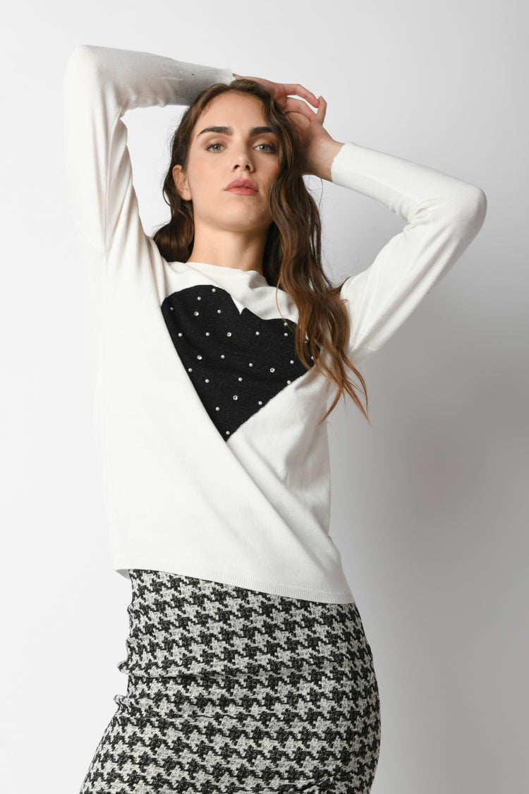 Pull con cuore, perle e strass