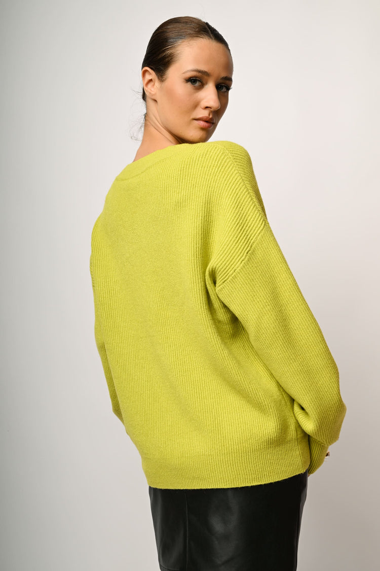 Pull oversize con scollo a V