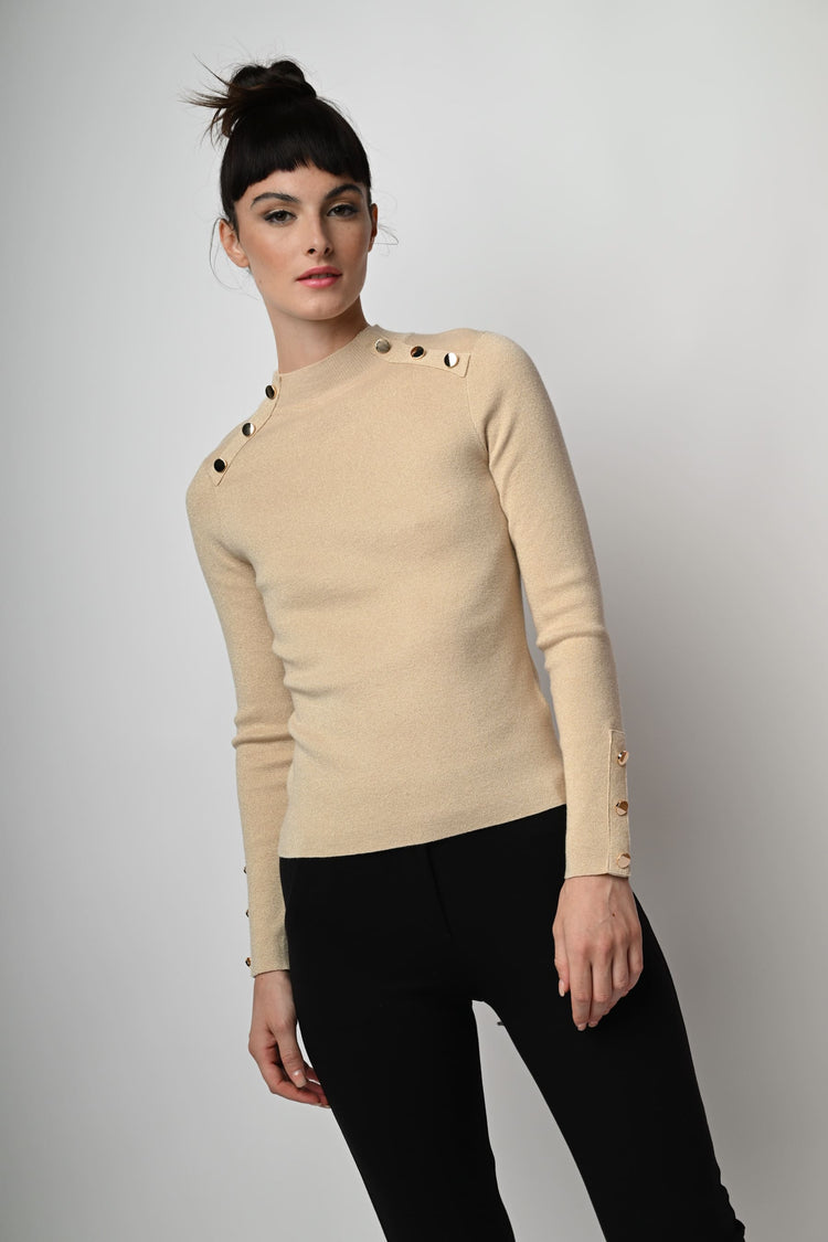 Lupetto con bottoni sulle spalle