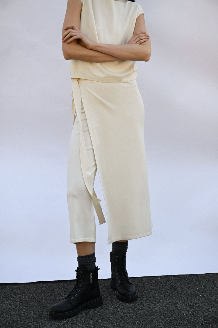 Skort midi in maglia con nodo
