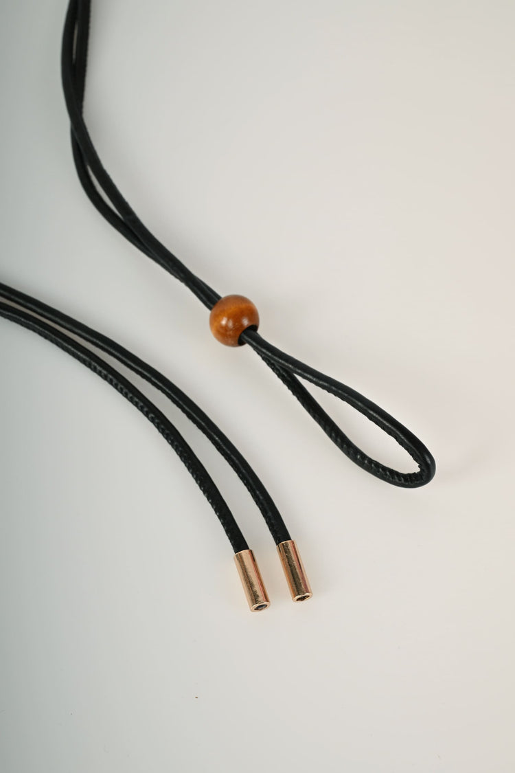 Cintura sottile con nodi e perlina