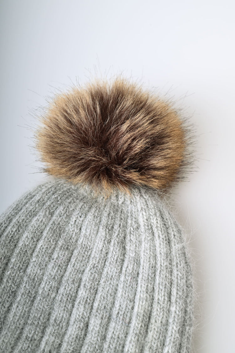 Berretto con pompon
