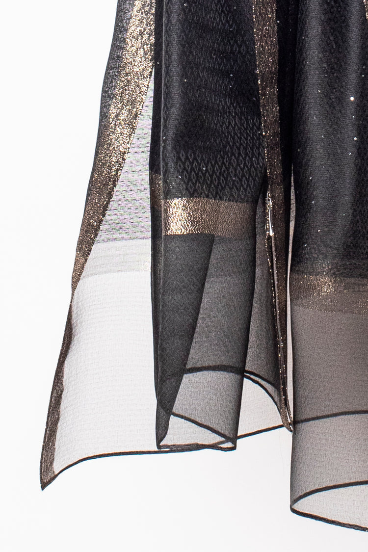 Stola in jacquard con bande lurex