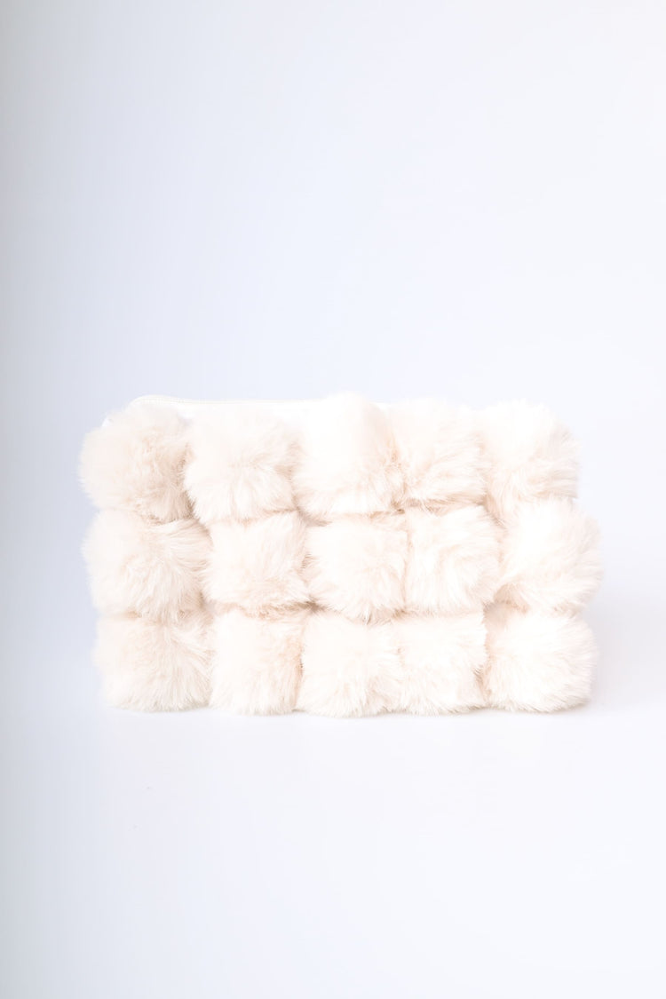 Borsa a pompon in faux fur
