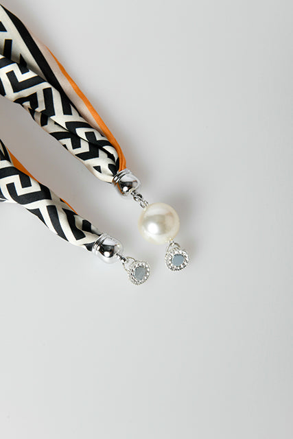 Foulard a stampa geometrica